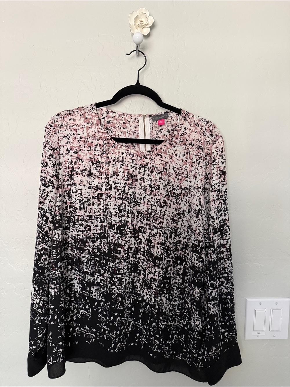 Vince Camuto Pink and Black Ombre Printed Long Sleeve Top